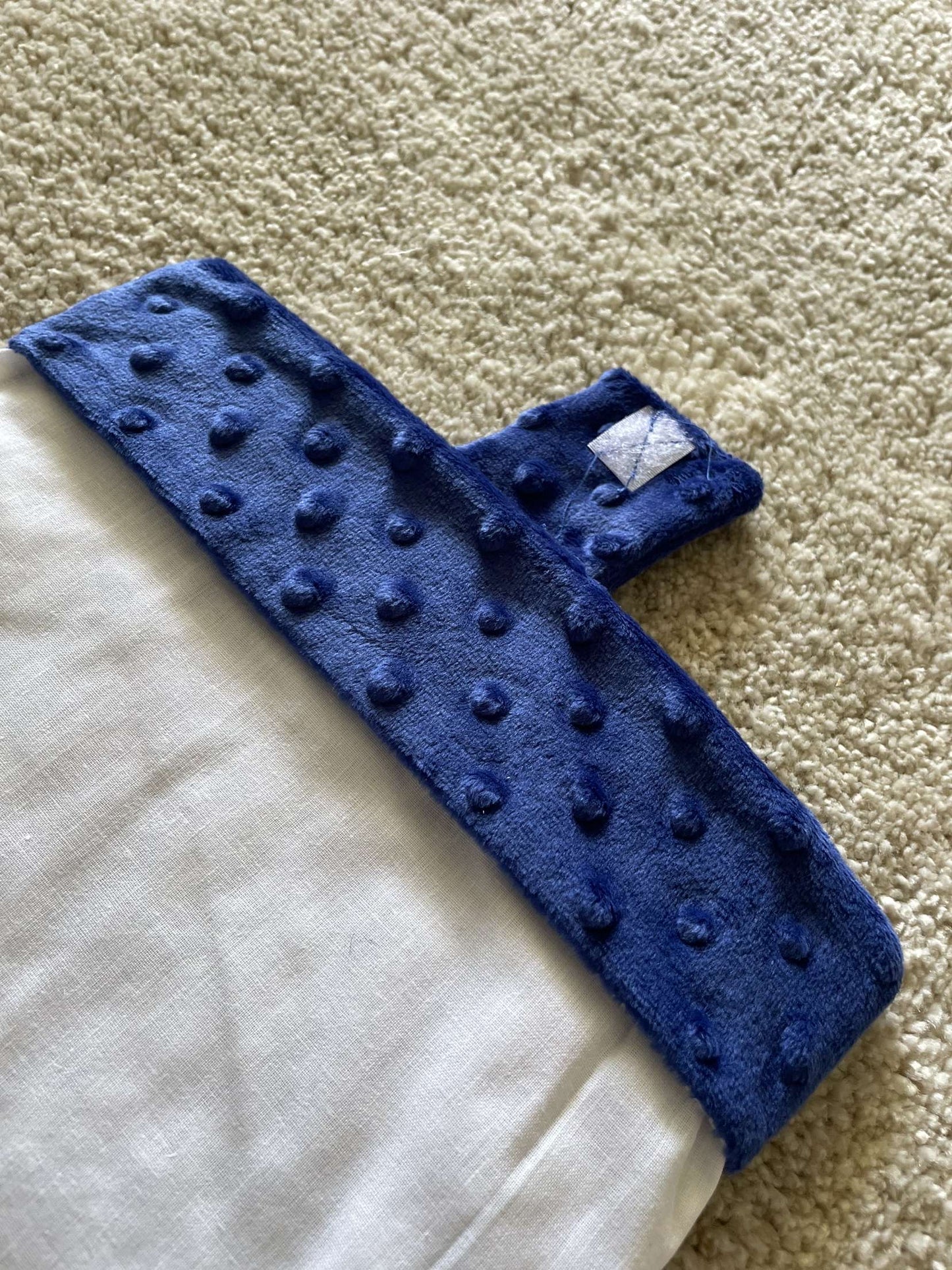 Protège carnet de santé minky bleu roi