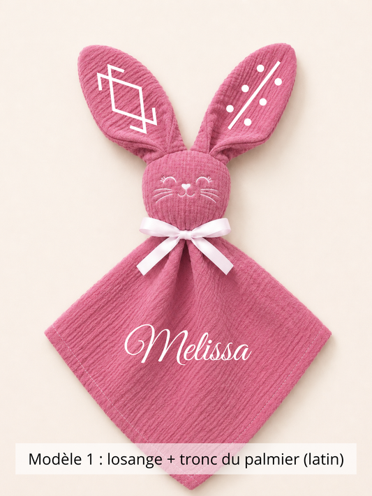 Doudou lapin gaze de coton rose cerise